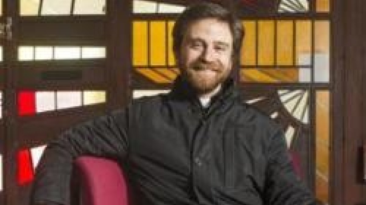 Daniel Navarro era ingeniero de telecomunicaciones en Londres... prefiere ser cura en Madrid