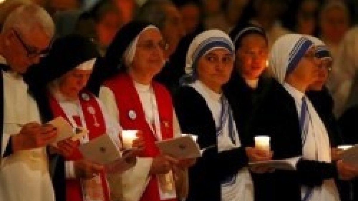 La vida religiosa implica un apartarse del mundo que es hoy muy difícil