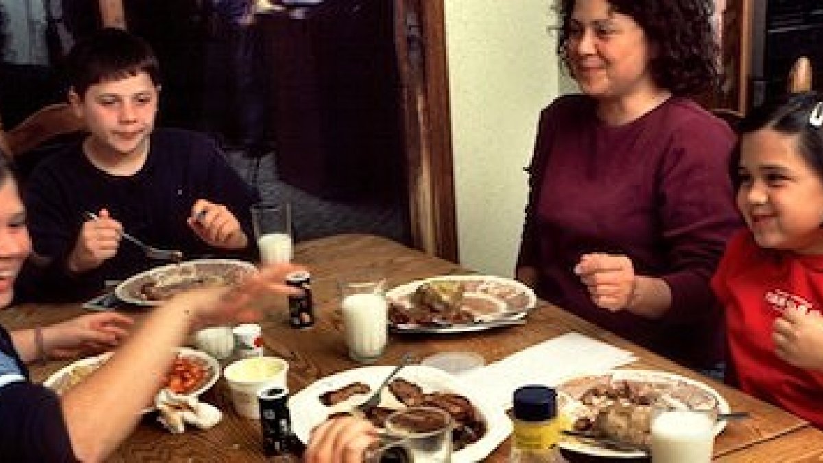 Los hijos solo pensarán que son amados incondicionalmente si fueron recibidos como un regalo y la paz de su hogar merece todos los sacrificios.