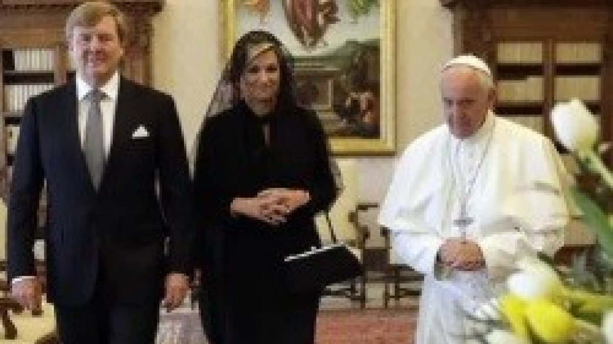 Los Reyes de Holanda -la reina es argentina- con el Papa Francisco