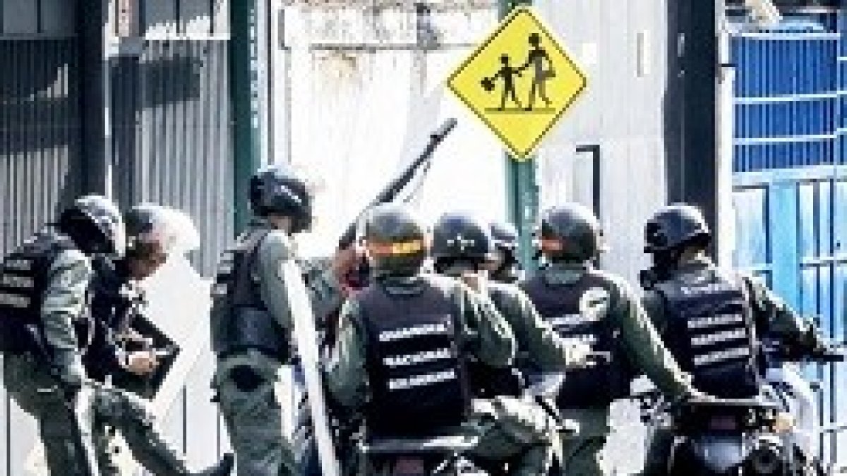 Los agentes chavistas están sembrando el pánico entre la población venezolana