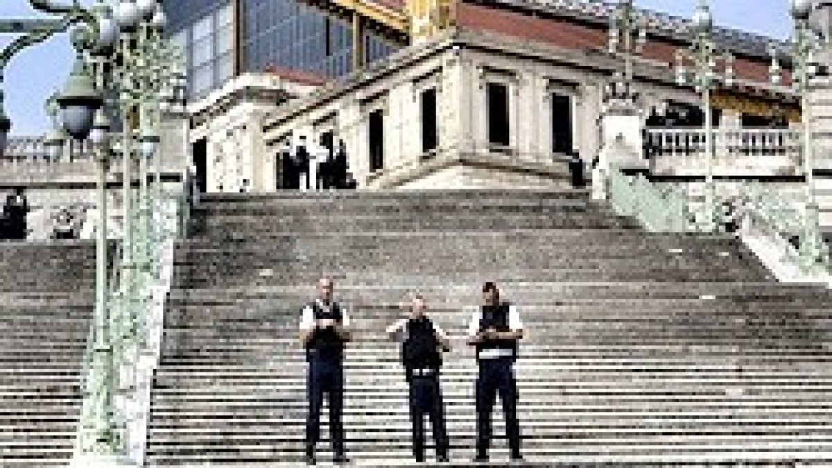 La estación de tren fue cerrada tras los crímenes.