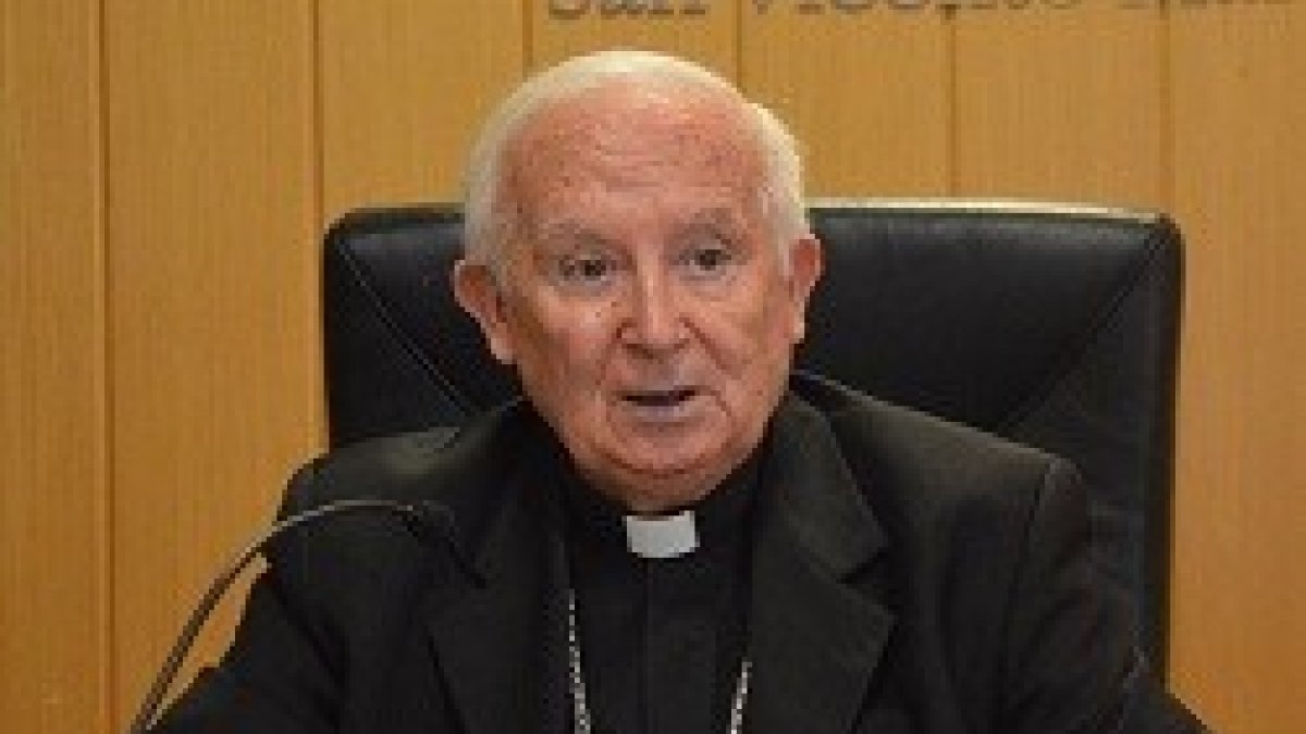 El cardenal Cañizares clausuró los cursos de verano de la Universidad Católica de Valencia