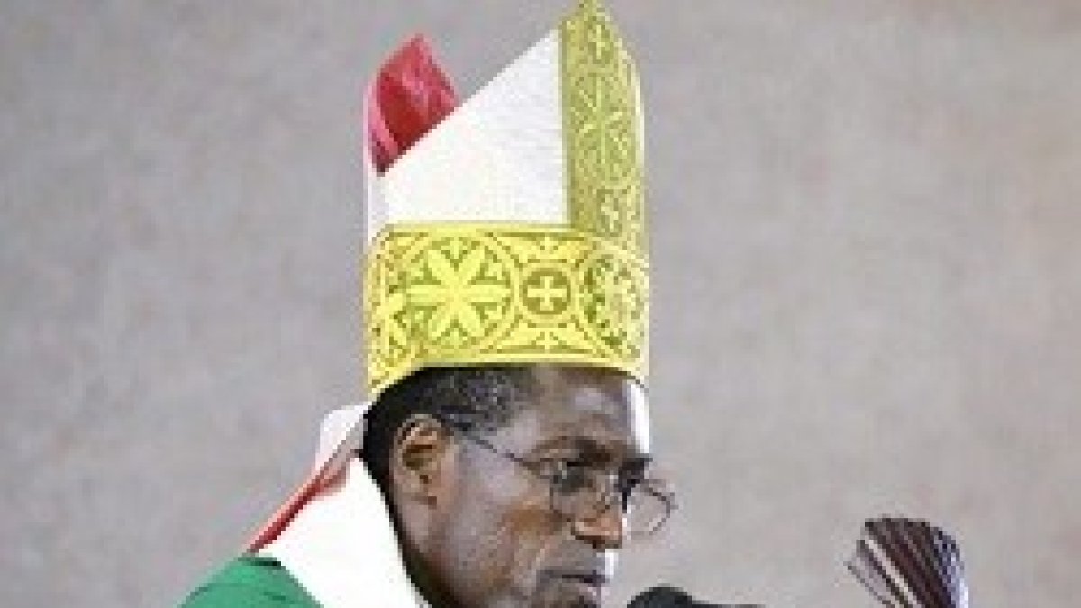 La tumba del obispo Benot ha sido profanada en la catedral