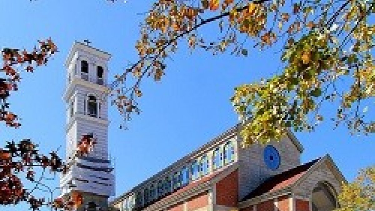 La catedral de Pristina fue consagrada justo un año después de la canonización de la Madre Teresa de Calcuta