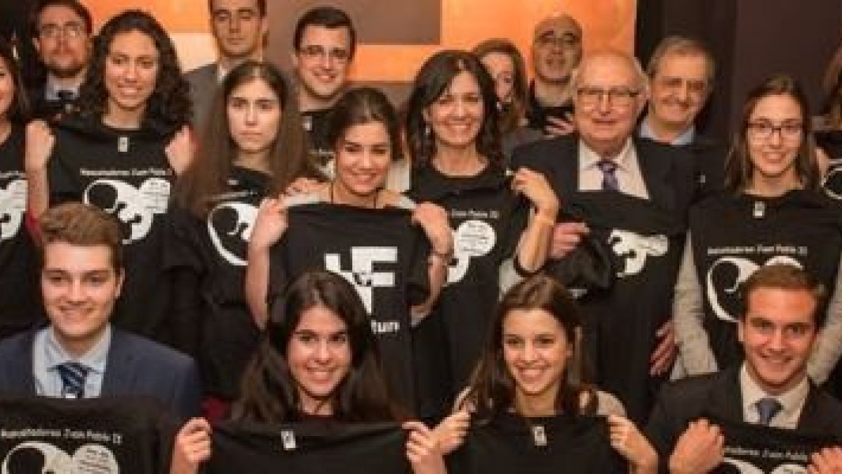 Una promoción de Rescatadores Juan Pablo II con el apoyo de la asociación Más Vida - requiere formación y equilibrio