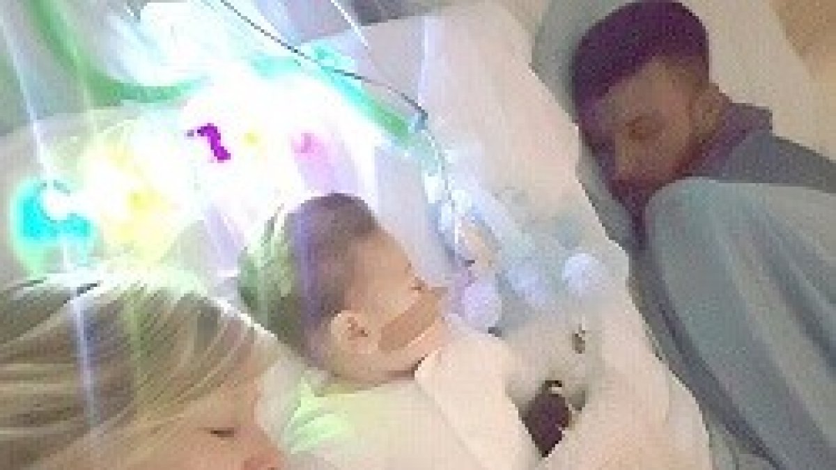 Charlie no podrá estrenar su cuna ni morir en casa con toda su familia