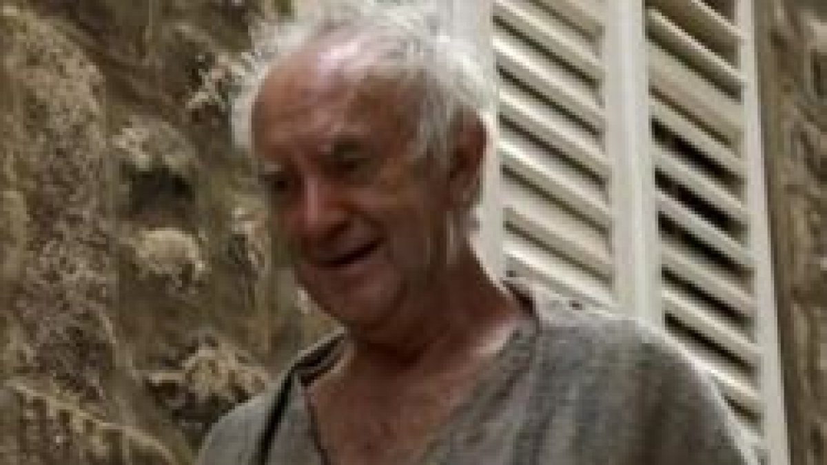 Jonathan Pryce como el humilde y haraposo Septón Supremo de Juego de Tronos