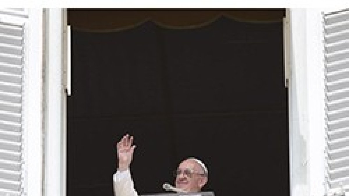 papa Francisco en el angelus