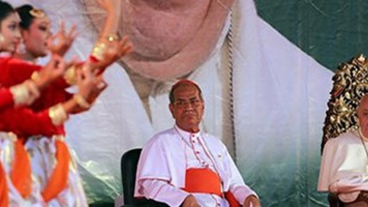 El Papa a los jóvenes: «¡No os paséis todo el día con el teléfono, ignorando el mundo que os rodea!»