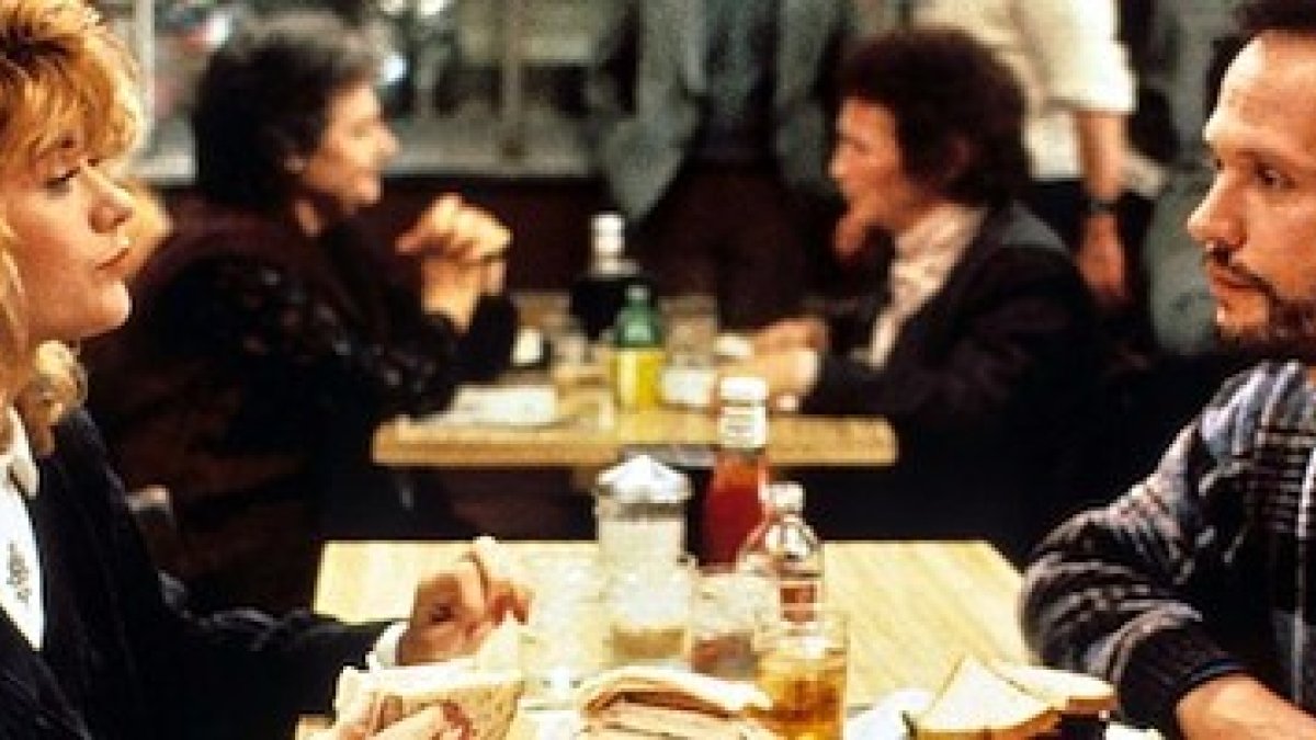 Billy Crystal y Meg Ryan, en la escena más célebre de Cuando Harry encontró a Sally.