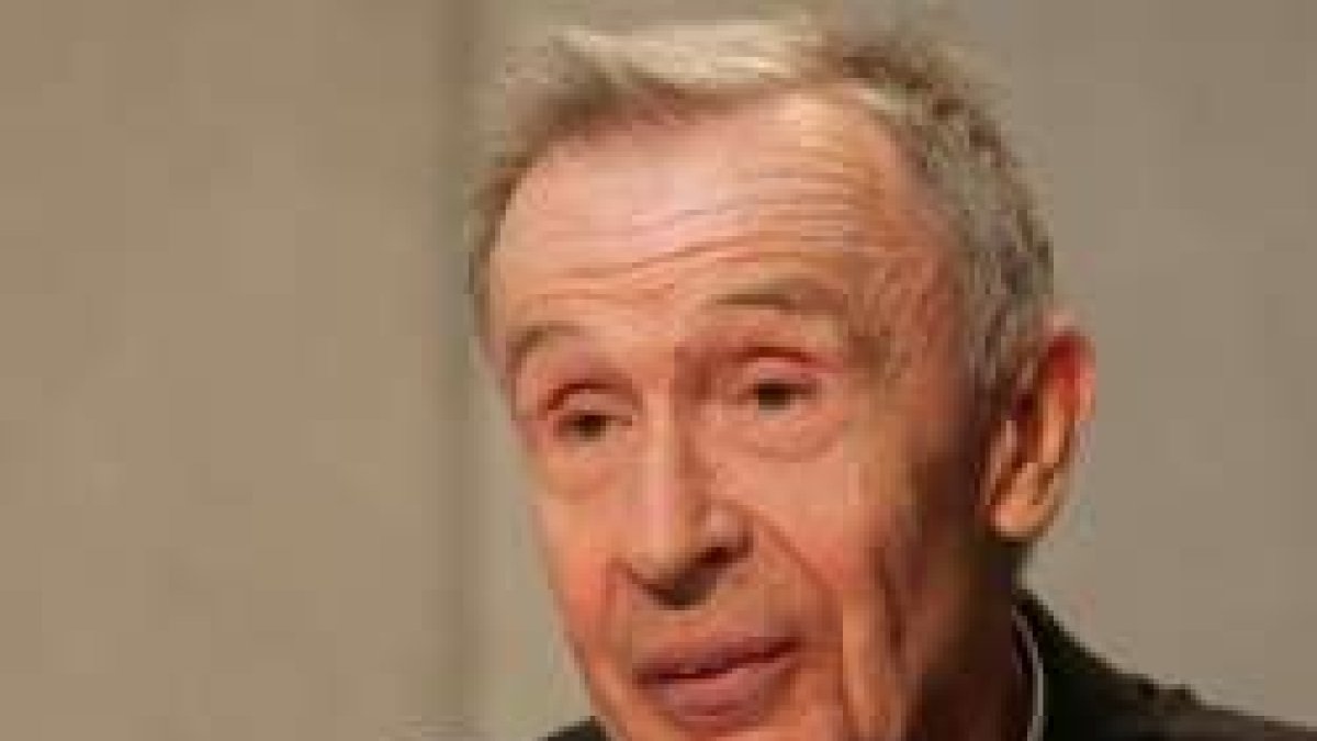 El arzobispo jesuita Luis Ladaria está al frente de Doctrina de la Fe, que estudia el caso del santo español