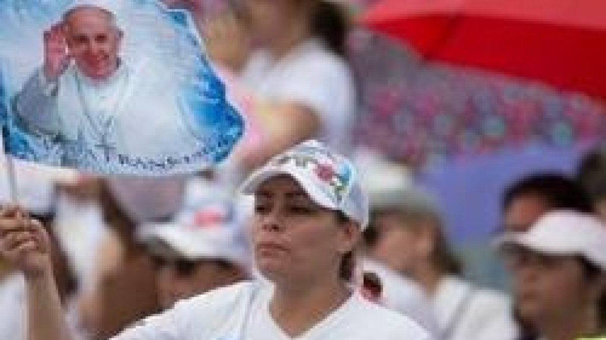 Una peregrina que acudió a los actos del Papa Francisco en Colombia