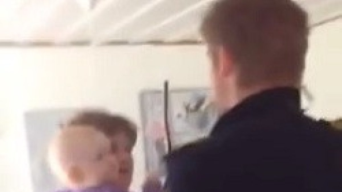 Barnevernet se lleva a los niños sin orden judicial y en ocasiones los padres ya no ven a sus hijos