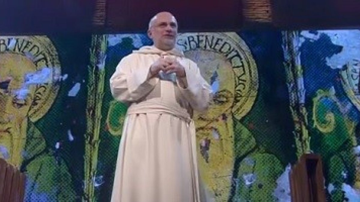 Natale Brescianini compagina su vida monástica con su faceta como formador y entrenador empresarial