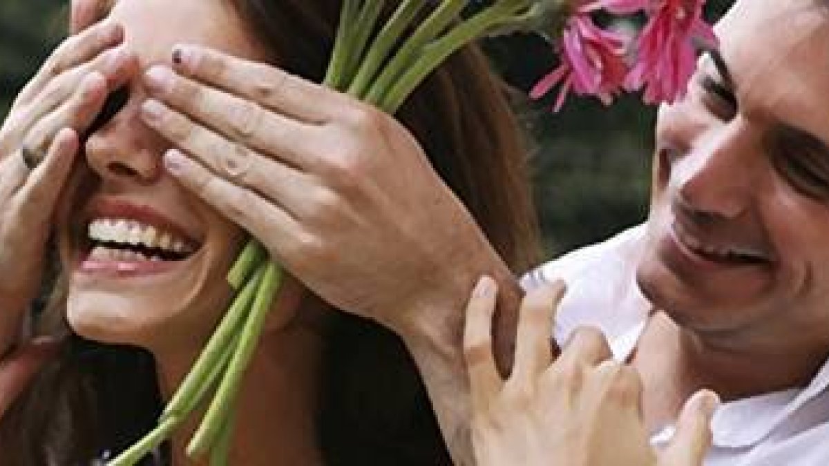 No es buena cosa ir con los ojos cerrados por la vida ni en los asuntos del corazón... hay que discernir con sabiduría