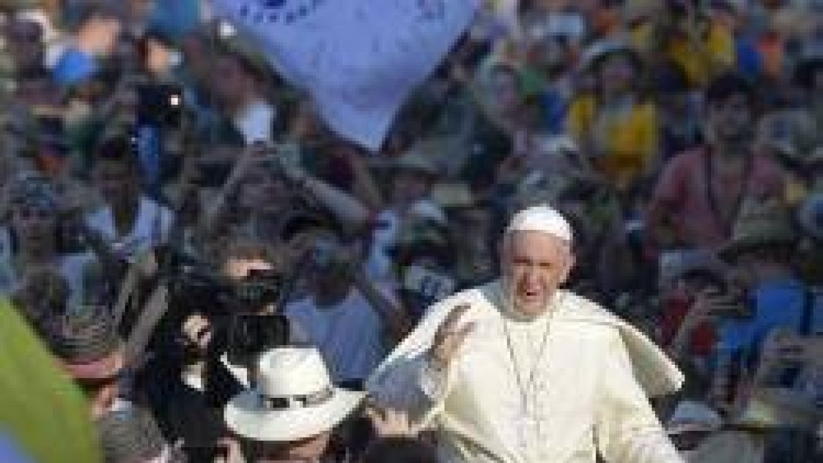 El Papa Francisco con más de 60.000 monaguillos y servidores del altar - les propuso vivir las Bienaventuranzas