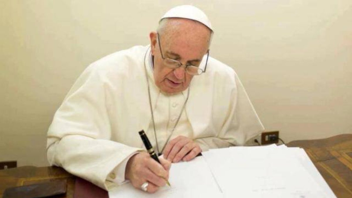 El Papa Francisco ha ordenado reescribir el párrafo del Catecismo que habla de la pena de muerte