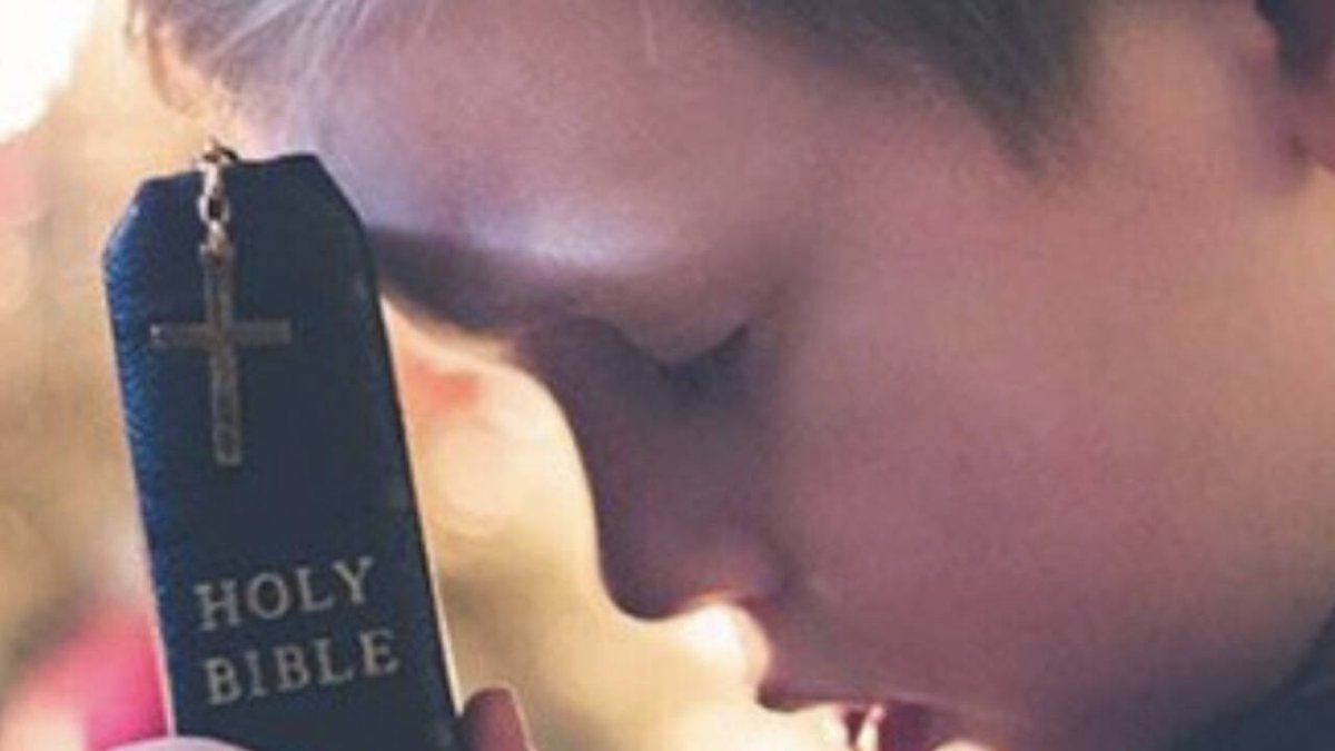 Transmitir a los hijos el camino del cielo es la principal obligación de unos padres.