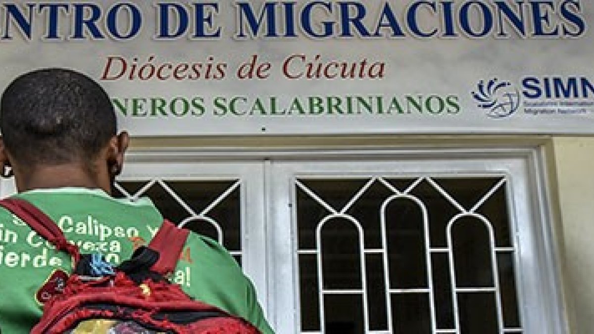 Drama en la frontera de Cúcuta: la Iglesia distribuye 320.000 comidas a los migrantes venezolanos