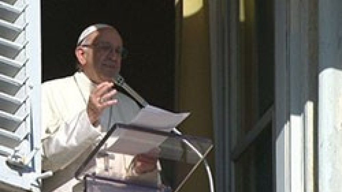 El Papa en el Ángelus: el pecado y no la enfermedad es lo que hace impuro al hombre