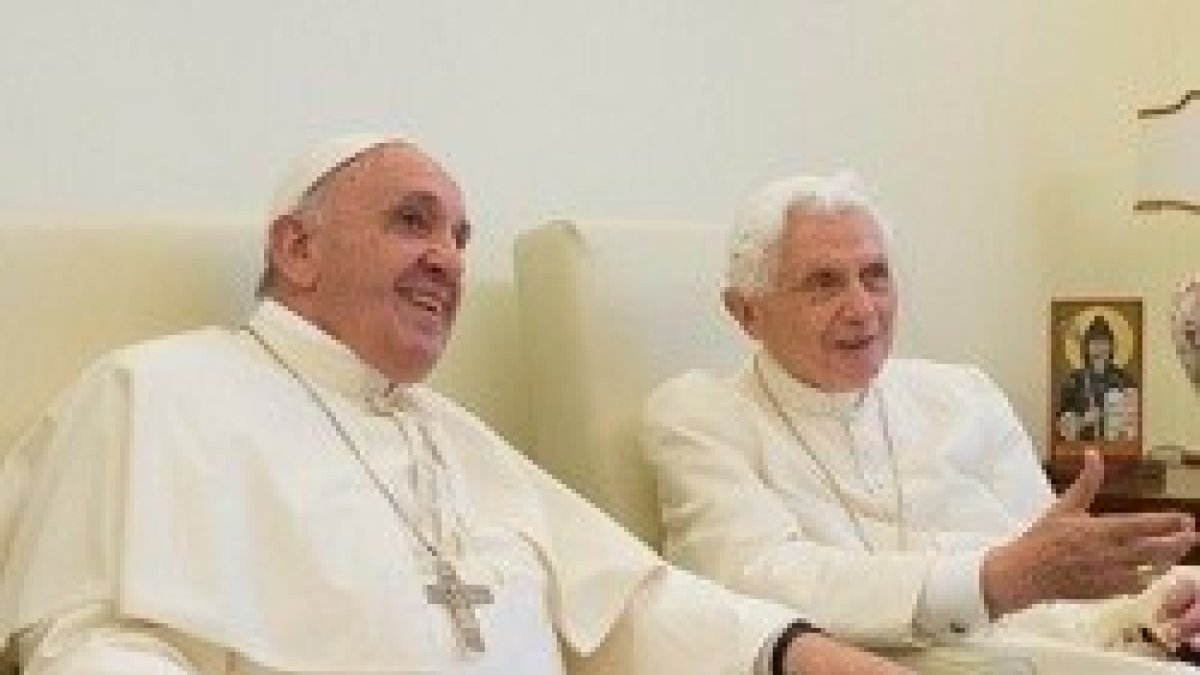 El Papa Francisco ha querido escribir el prefacio sobre estos textos de Benedicto XVI