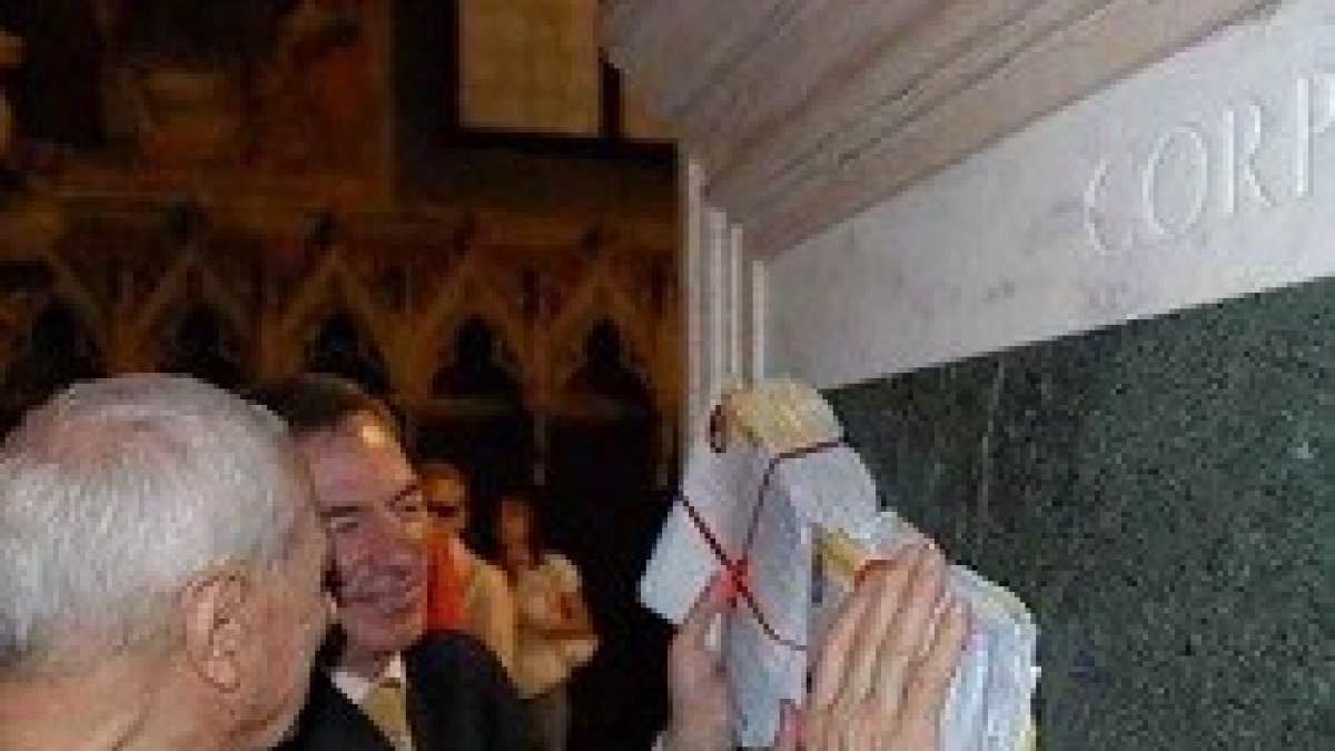 Las intenciones serán llevadas a la tumba de San Antonio en Padua