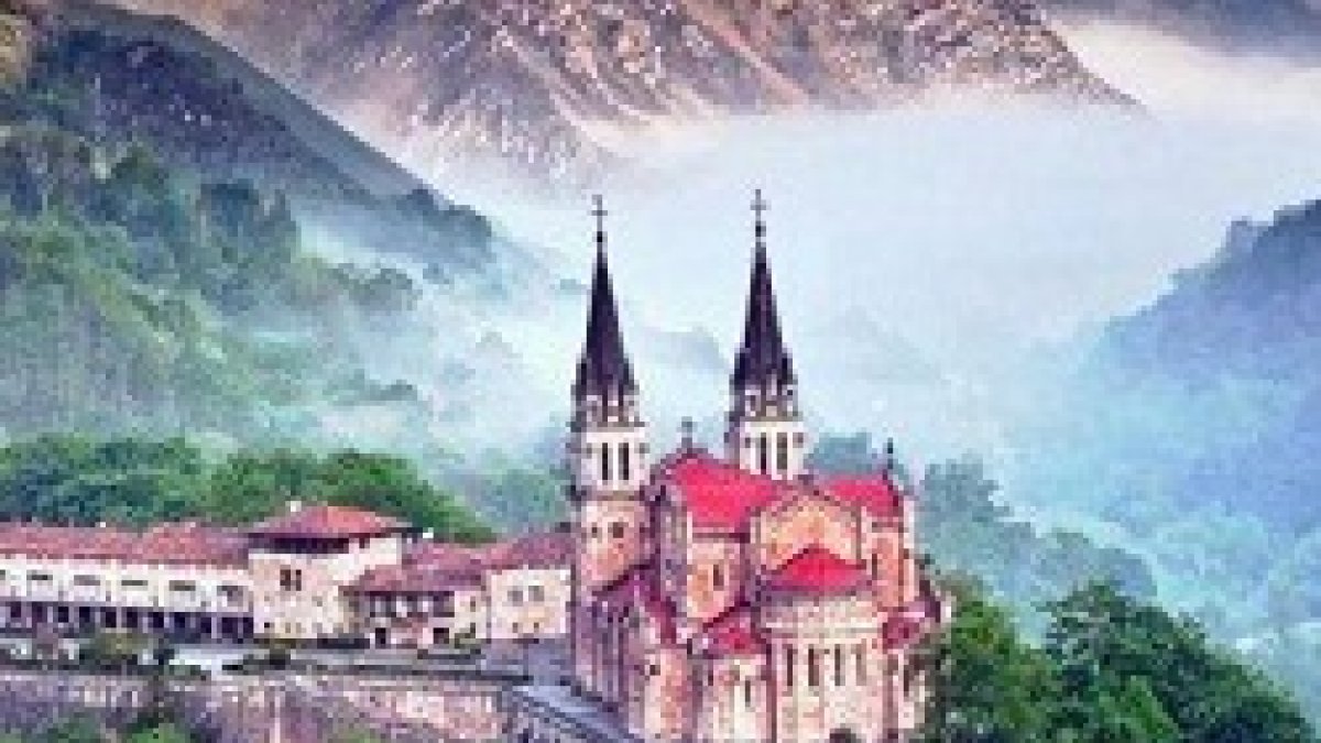 Covadonga está celebrando su Año Jubilar, y el número de peregrinos ha aumentado considerablemente