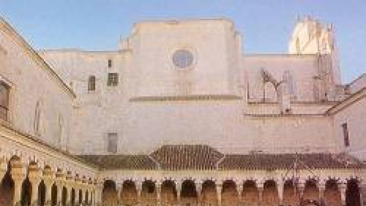 Claustro de Cardeña.