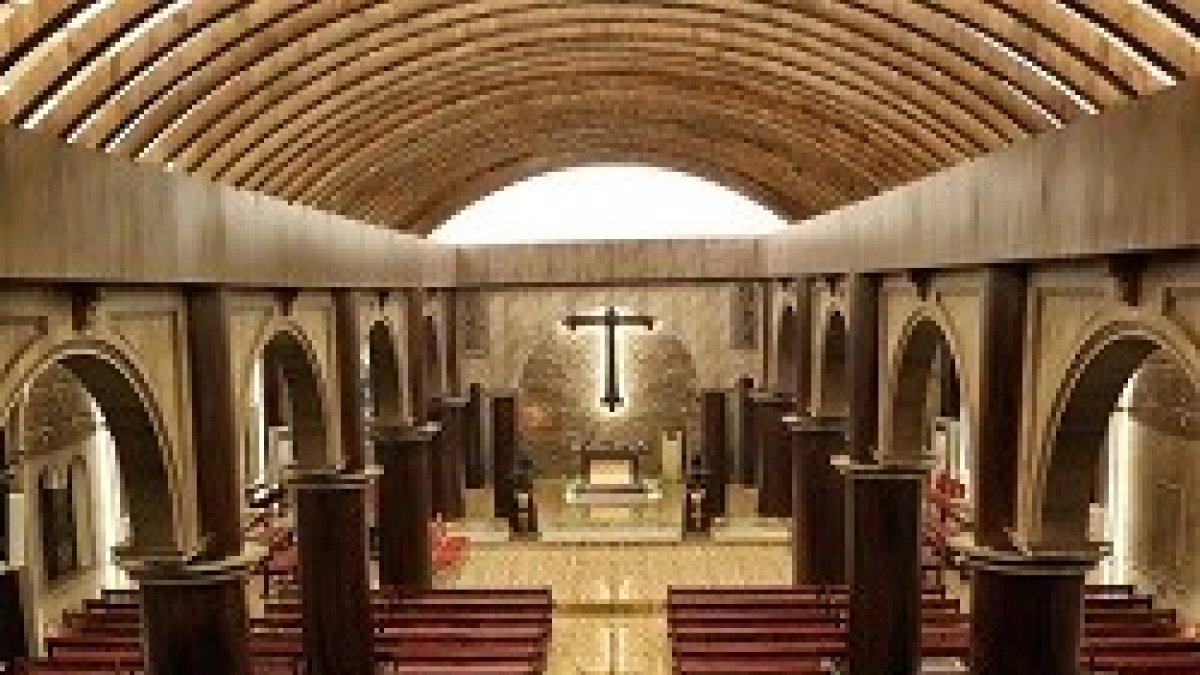 Así ha quedado la iglesia de San Jorge tras ser reconstruida tras el ataque de Estado Islámico