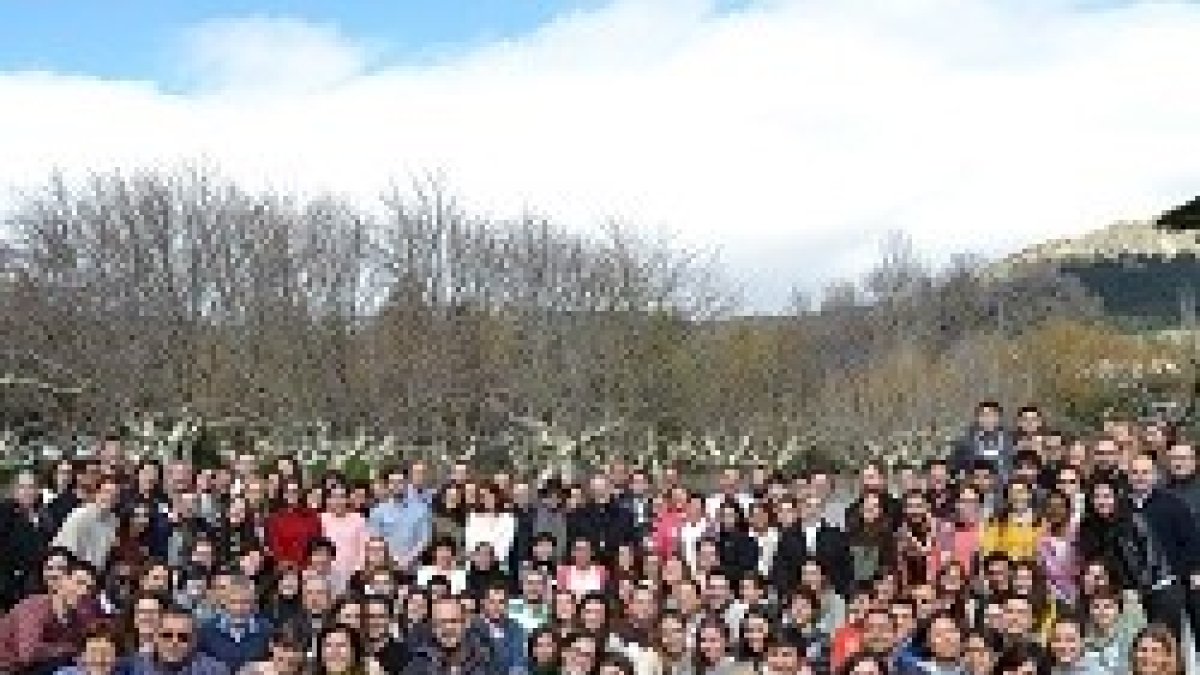 Los jóvenes escucharon testimonios, rezaron y convivieron durante el fin de semana en El Escorial