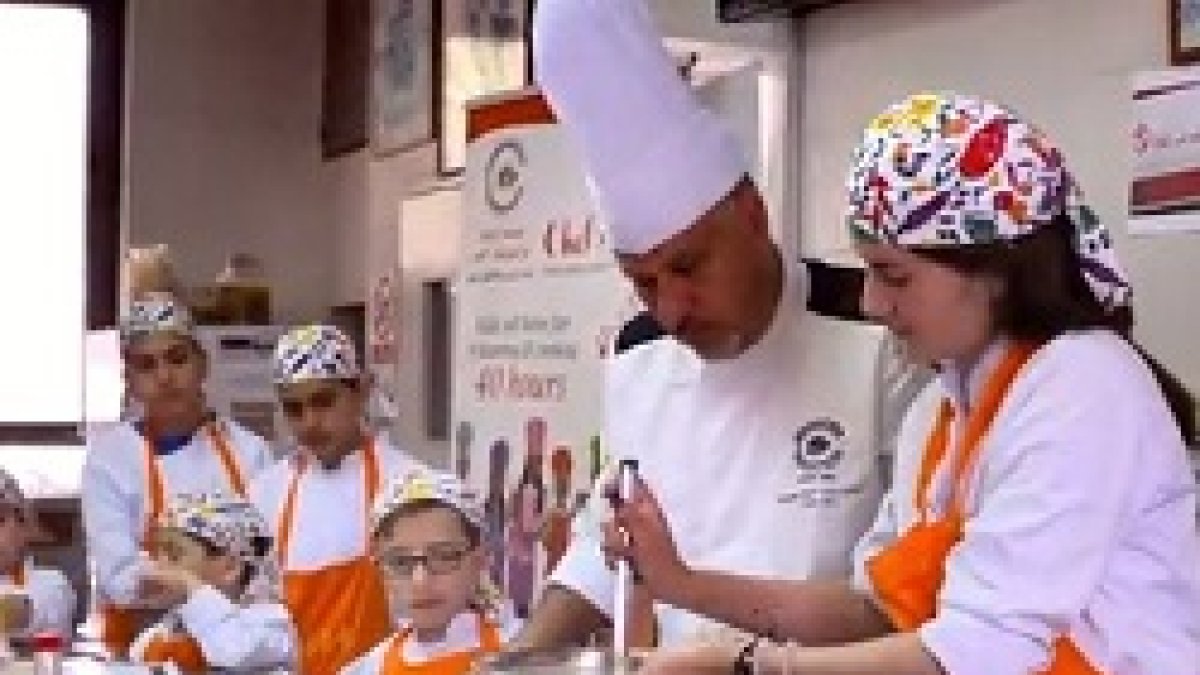 El curso organziado por esta institución católica gusta mucho entre los niños tanto cristianos como musulmanes