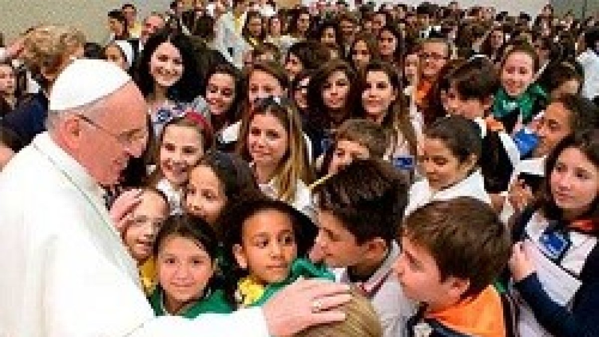 Al Papa le gusta siempre dejar una palabra para los niños