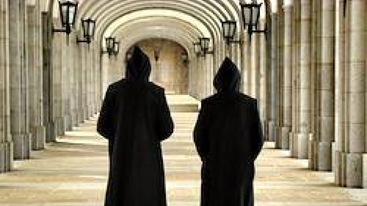 La finalidad de toda abadía benedictina es el culto en el recogimiento, y a ello destinan los monjes su tiempo, reglado por la milenaria Regla de San Benito.