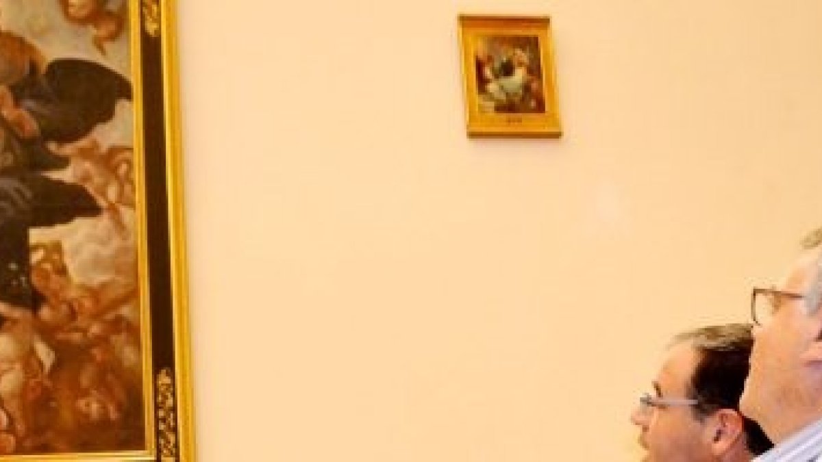 La Inmaculada a menudo aparece rodeada de ángeles, pero los 7 príncipes son arcángeles con signos identificativos