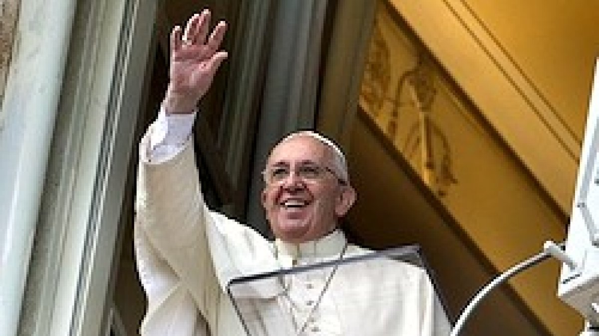 El Papa recordó que el hilo conductor de la vida cristiana es la caridad.