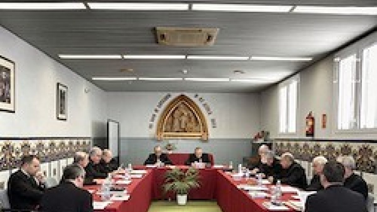 Los obispos catalanes piden la formación de un nuevo gobierno autonómico que actúe