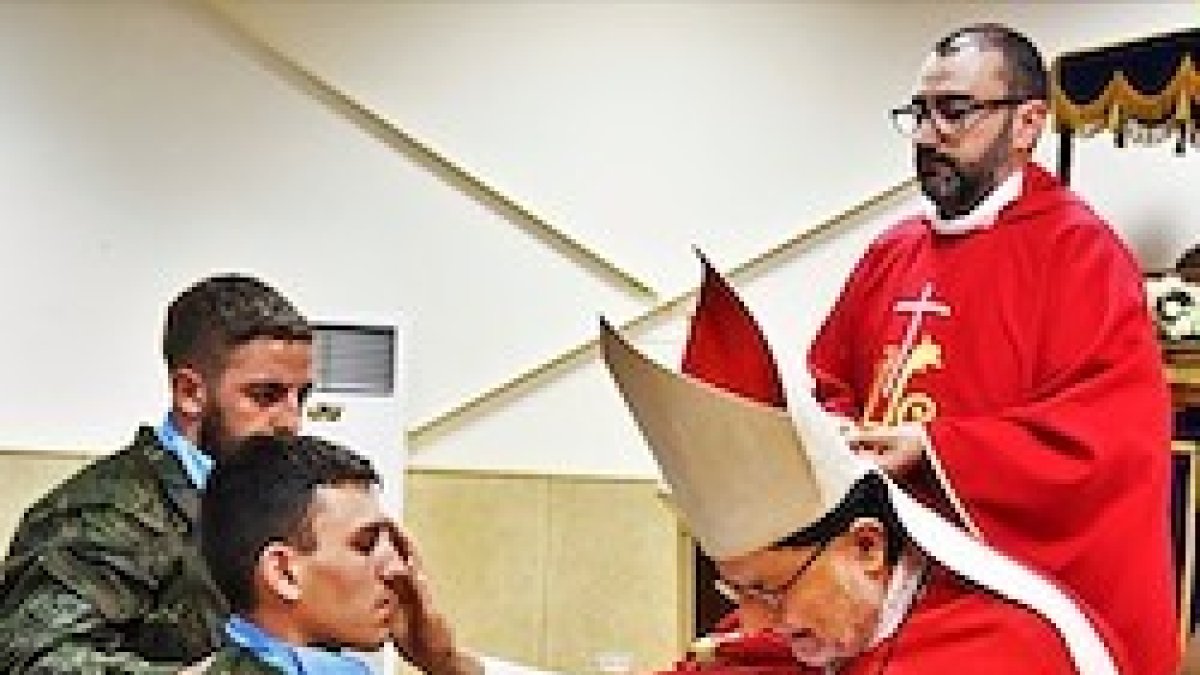 El camino de muchos de los que recibieron los sacramentos no fue fácil, afirmó el capellán de la unidad.