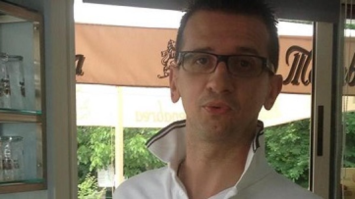 Mirko es ahora es profesor de Religión en un instituto