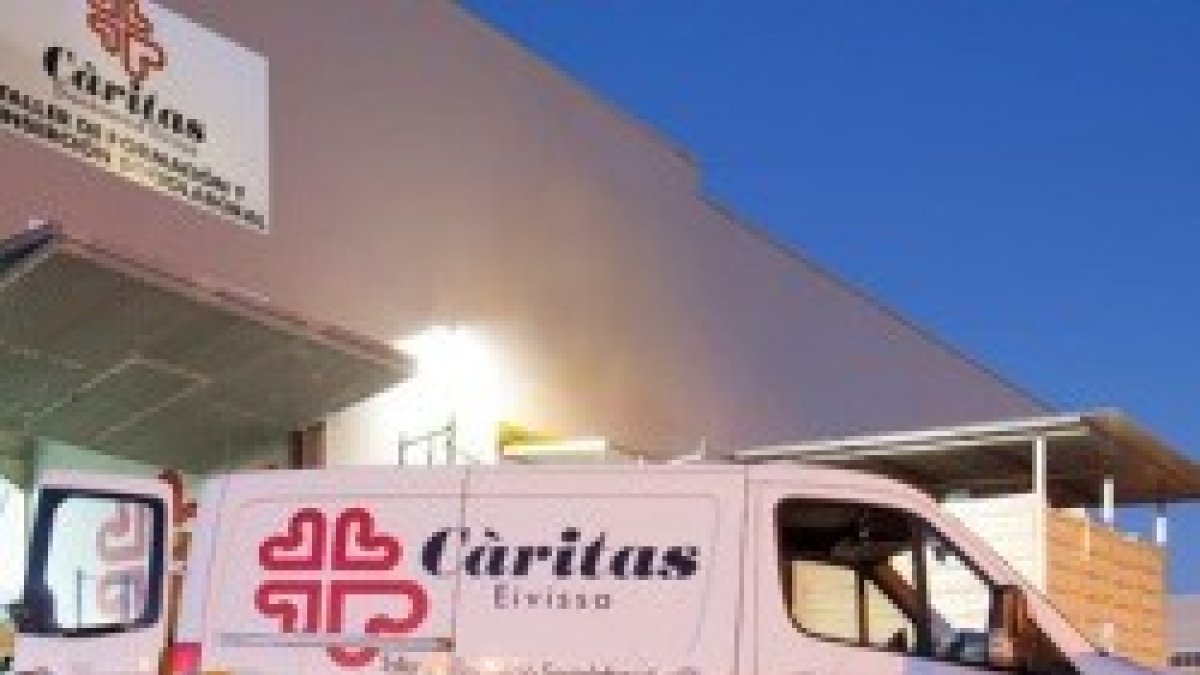 Taller laboral textil de Cáritas Ibiza, un esfuerzo para ayudar al empleo