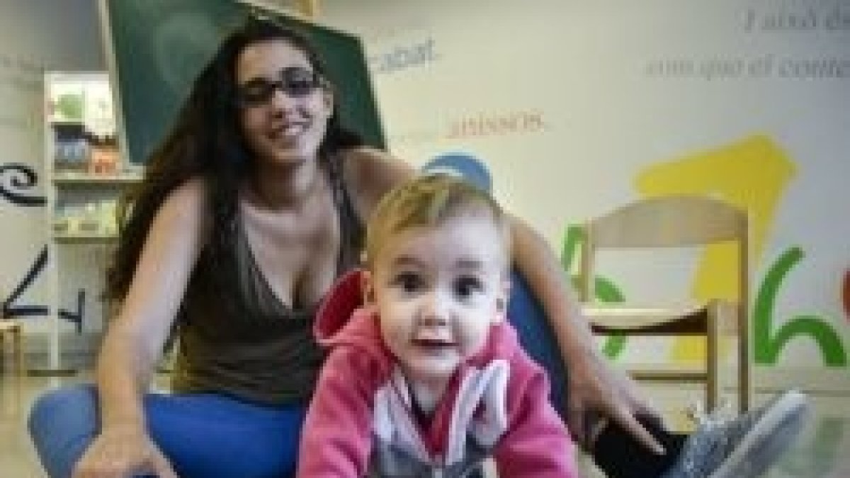 Mireilla Caballinas es una mamá estudiante que desde 2016 pide guarderías en los campus y universidades