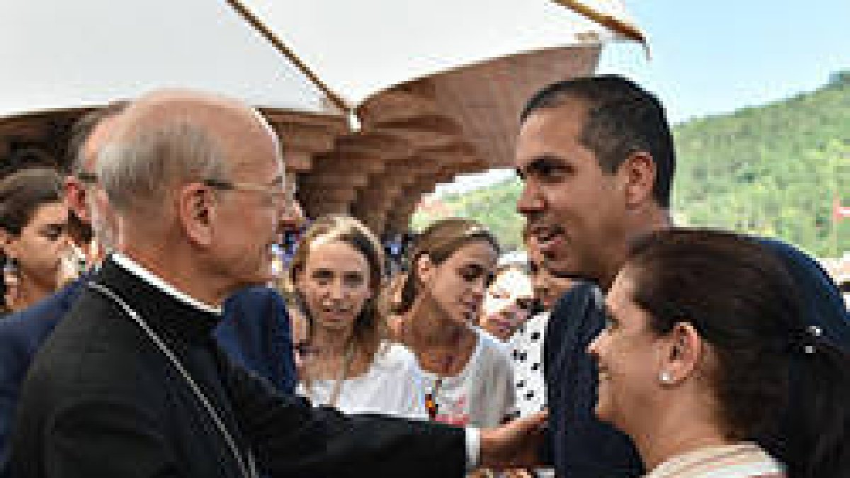Monseñor Ocáriz, Prelado del Opus Dei, en Torreciudad