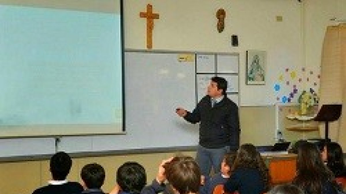 La clase de Religión es un claro objetivo de la izquierda española desde hace décadas