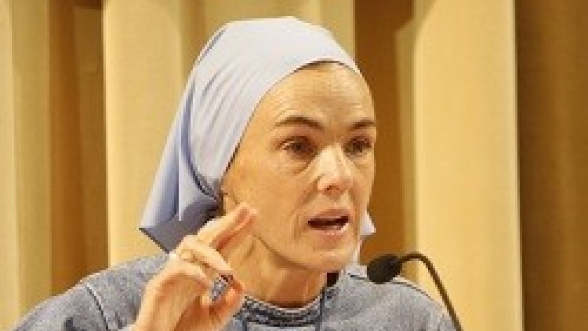 Sor Verónica Berzosa pronunció en Valencia la conferencia