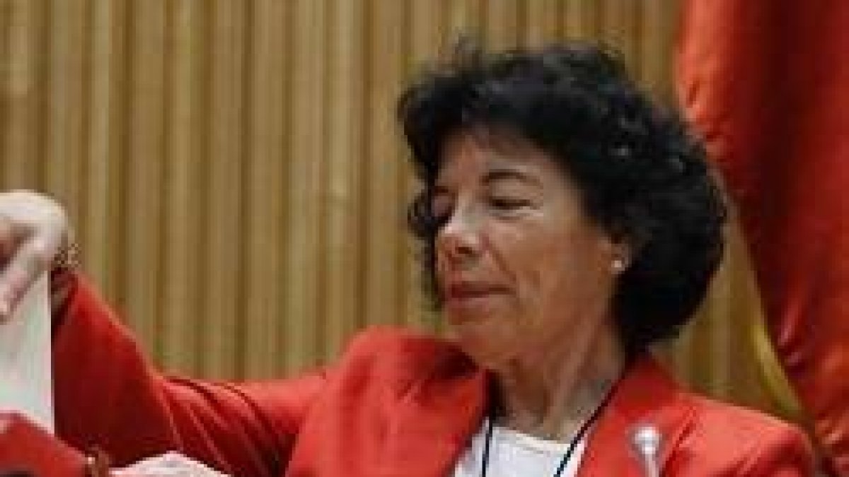 La ministra de Educación quiere que los colegios concertados no puedan crecer pese a que tengan más demanda