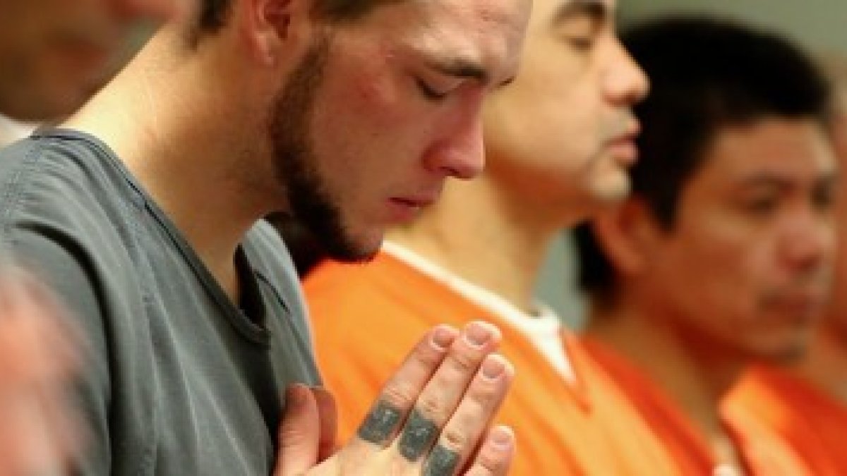 Dios escucha la oración de aquellos que sufren, y obra milagros