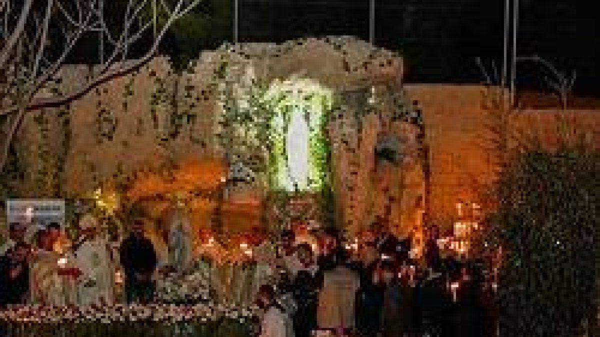 Al santuario acuden cada vez más peregrinos extranjeros y musulmanes