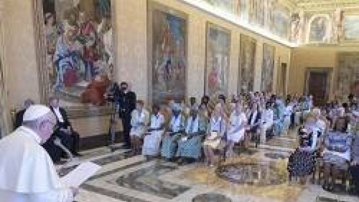 El Papa Francisco ha recibido a las participantes en el congreso de Viudas Consagradas