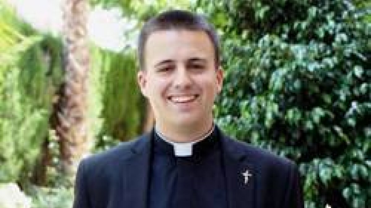 El joven será ordenado en Yecla a sus 24 años