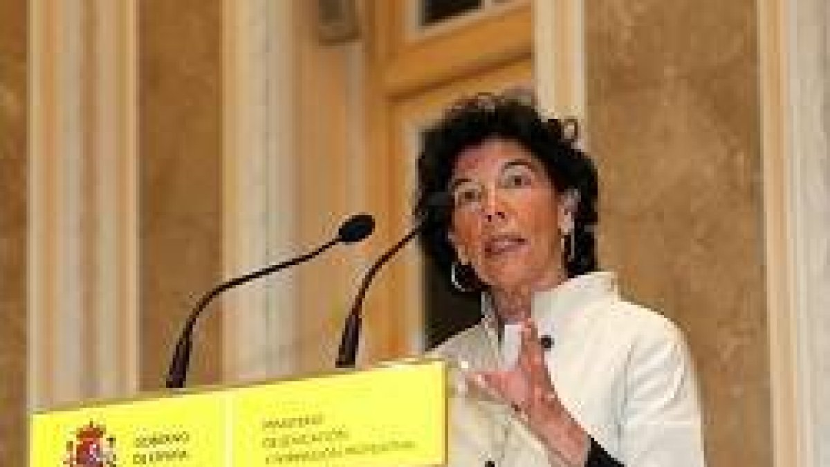 El Ministerio de Educación, a cargo de Isabel Celaá, confirmó a las editoriales de libros escolares cómo serán los contenidos